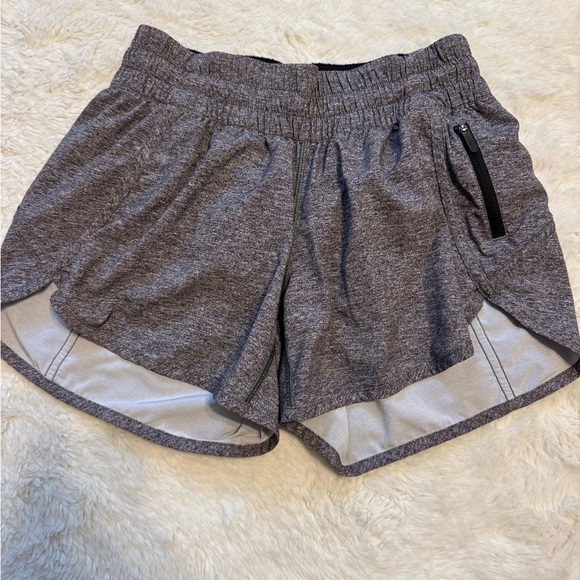 Lululemon Gray Athletic LR Shorts 4” Lined - Picture 4 of 7